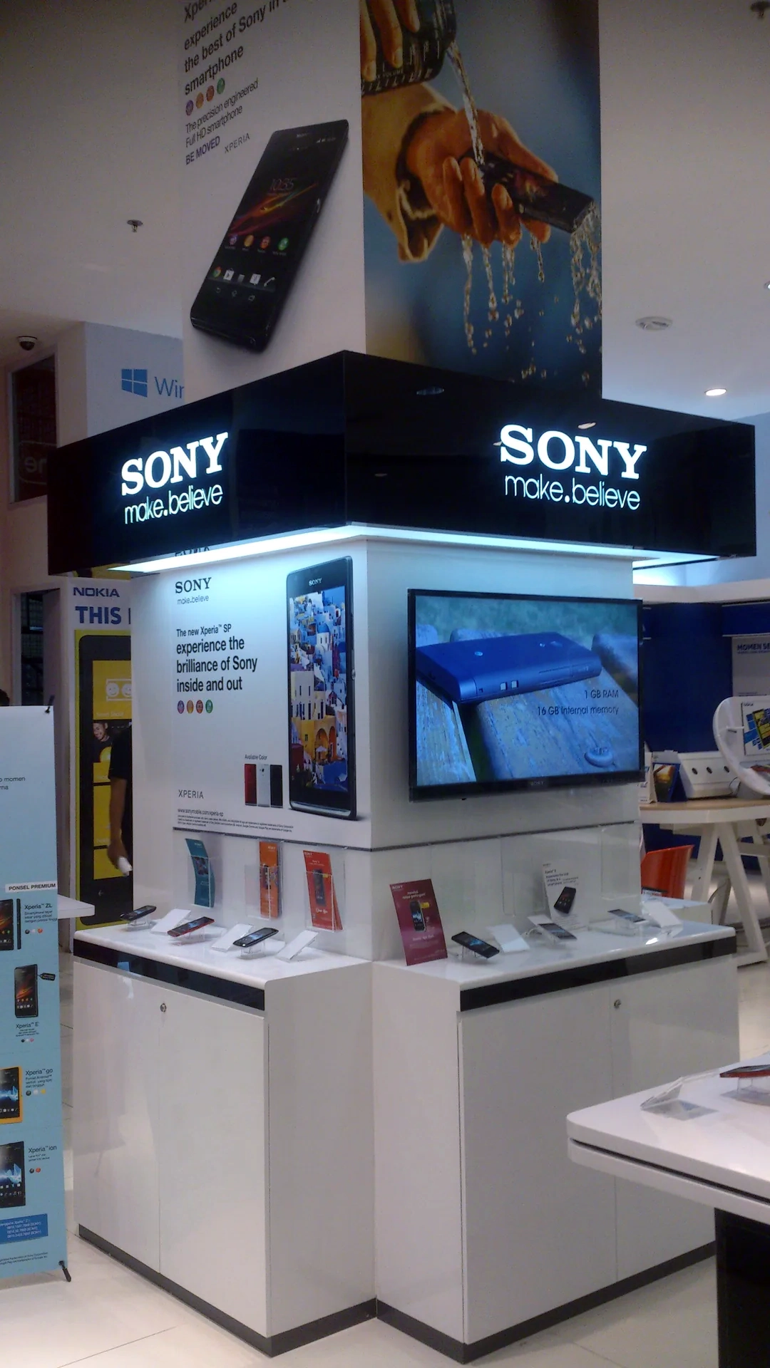 Sony Display Showcase Construction